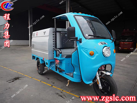 一人一車即可完成清洗作業(yè)，程力牌三輪高壓清洗車清洗道路的好幫手